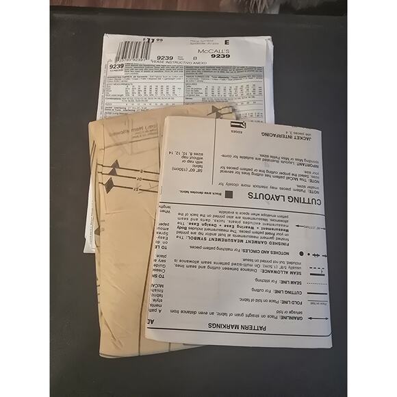 McCall’s Pattern 8178 Misses Dress‎ - Picture 3 of 3